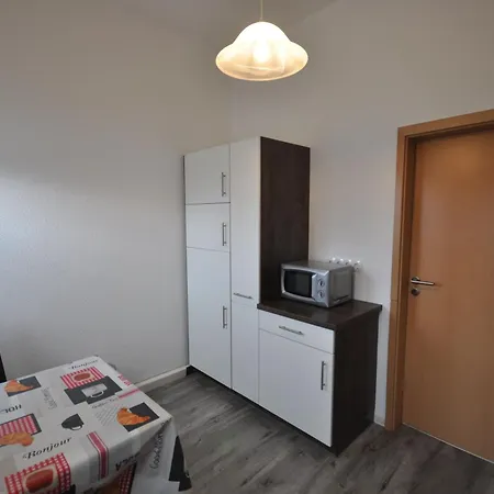 Nr 201 - Am Tief * نايهالينجازييل